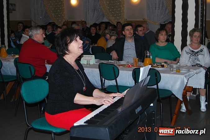 Zdjęcie w galerii na portalu naszraciborz.pl: Po raz szósty w Jankowicach śpiewano kolędy wiadomości z regionu