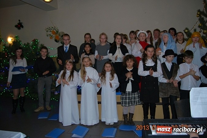 Zdjęcie w galerii na portalu naszraciborz.pl: Po raz szósty w Jankowicach śpiewano kolędy wiadomości z regionu