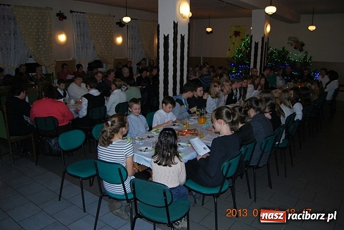 Zdjęcie w galerii na portalu naszraciborz.pl: Po raz szósty w Jankowicach śpiewano kolędy wiadomości z regionu
