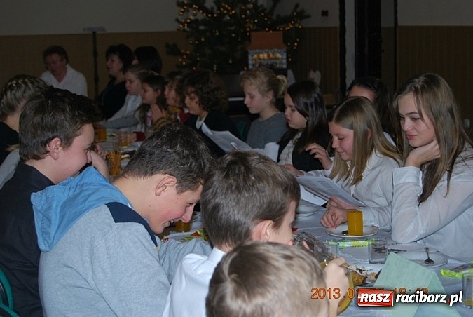 Zdjęcie w galerii na portalu naszraciborz.pl: Po raz szósty w Jankowicach śpiewano kolędy wiadomości z regionu