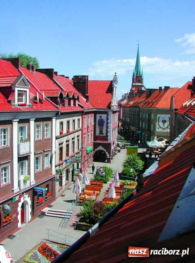 Zdjęcie w galerii na portalu naszraciborz.pl: Starówka bez ikry wiadomości z regionu