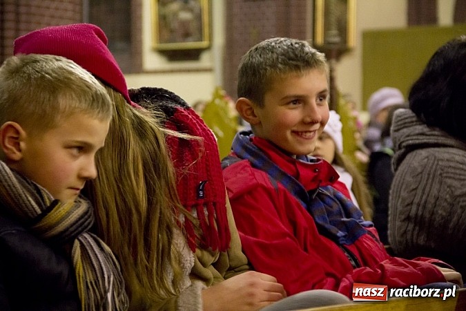 Zdjęcie w galerii na portalu naszraciborz.pl: W kościele na Starej Wsi kolędowali z górniczą orkiestrą dętą z Gliwic wiadomości z regionu