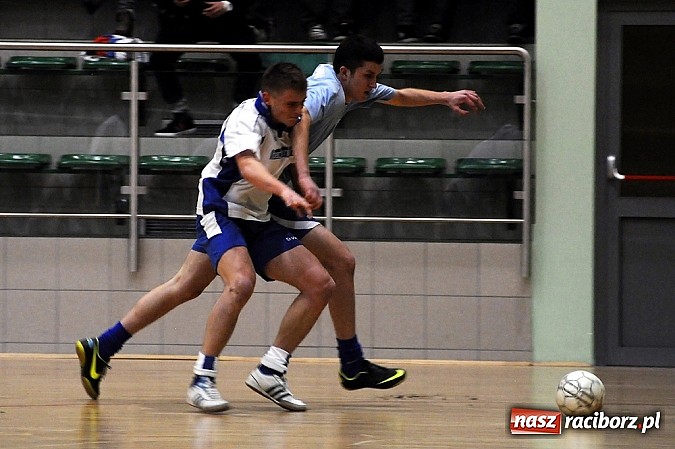 Zdjęcie w galerii na portalu naszraciborz.pl: Płomień niestraszny Cukierni wiadomości z regionu