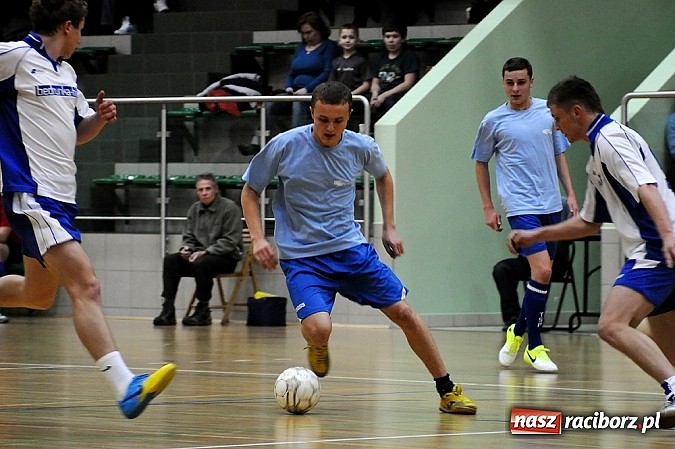 Zdjęcie w galerii na portalu naszraciborz.pl: Płomień niestraszny Cukierni wiadomości z regionu