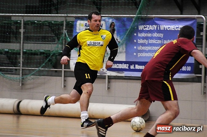 Zdjęcie w galerii na portalu naszraciborz.pl: Płomień niestraszny Cukierni wiadomości z regionu