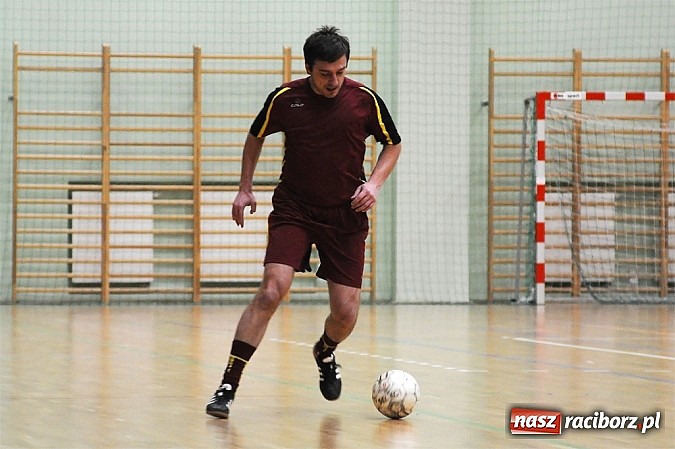 Zdjęcie w galerii na portalu naszraciborz.pl: Płomień niestraszny Cukierni wiadomości z regionu