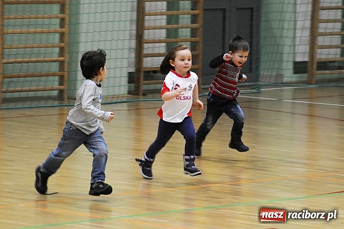 Zdjęcie w galerii na portalu naszraciborz.pl: Płomień niestraszny Cukierni wiadomości z regionu