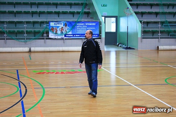 Zdjęcie w galerii na portalu naszraciborz.pl: Międzyszkolna rywalizacja w piłce ręcznej wiadomości z regionu