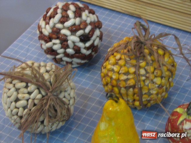 Zdjęcie w galerii na portalu naszraciborz.pl: Dzieła niepełnosprawnych artystów wiadomości z regionu