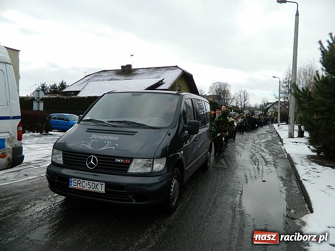Zdjęcie w galerii na portalu naszraciborz.pl: Pogrzeb komandora Mariana Niewiadomskiego wiadomości z regionu