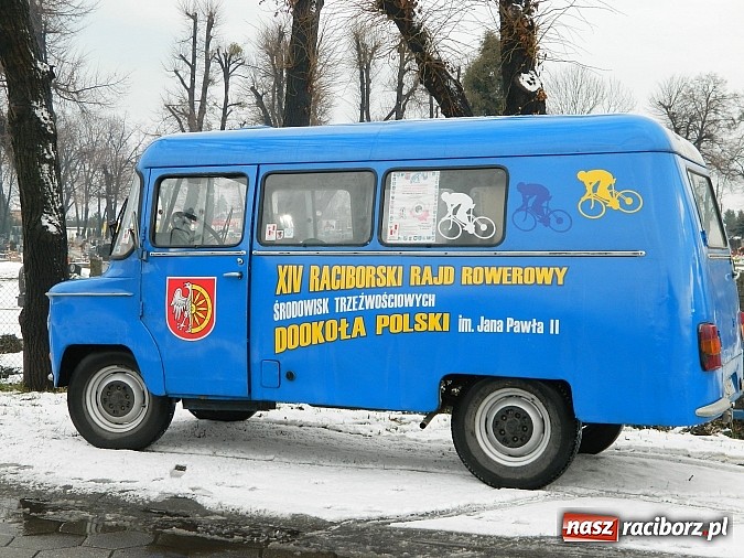 Zdjęcie w galerii na portalu naszraciborz.pl: Pogrzeb komandora Mariana Niewiadomskiego wiadomości z regionu