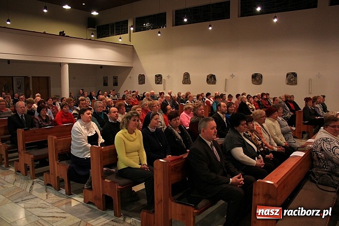 Zdjęcie w galerii na portalu naszraciborz.pl: Polsko-czeskie spotkanie opłatkowe w klasztorze wiadomości z regionu