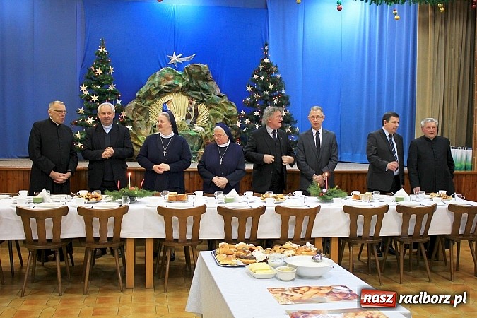 Zdjęcie w galerii na portalu naszraciborz.pl: Polsko-czeskie spotkanie opłatkowe w klasztorze wiadomości z regionu