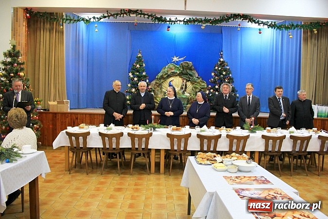 Zdjęcie w galerii na portalu naszraciborz.pl: Polsko-czeskie spotkanie opłatkowe w klasztorze wiadomości z regionu