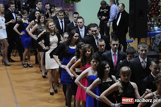 Zdjęcie w galerii na portalu naszraciborz.pl: Ekonomik rozpoczął dziś sezon studniówkowy wiadomości z regionu