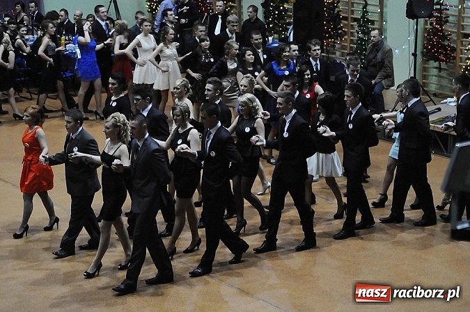 Zdjęcie w galerii na portalu naszraciborz.pl: Ekonomik rozpoczął dziś sezon studniówkowy wiadomości z regionu