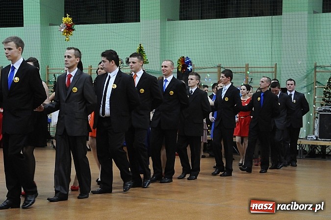 Zdjęcie w galerii na portalu naszraciborz.pl: Ekonomik rozpoczął dziś sezon studniówkowy wiadomości z regionu