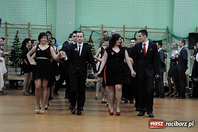 Zdjęcie w galerii na portalu naszraciborz.pl: Ekonomik rozpoczął dziś sezon studniówkowy wiadomości z regionu