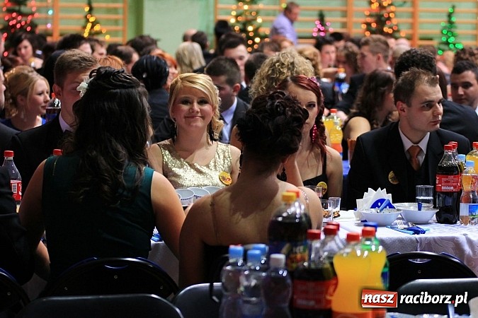 Zdjęcie w galerii na portalu naszraciborz.pl: Ekonomik rozpoczął dziś sezon studniówkowy wiadomości z regionu