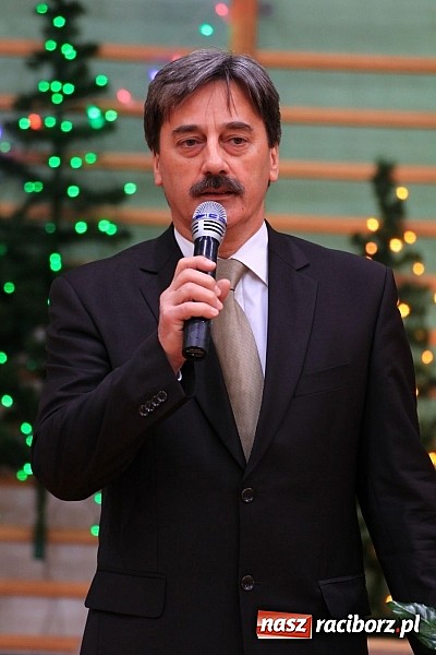 Zdjęcie w galerii na portalu naszraciborz.pl: Ekonomik rozpoczął dziś sezon studniówkowy wiadomości z regionu