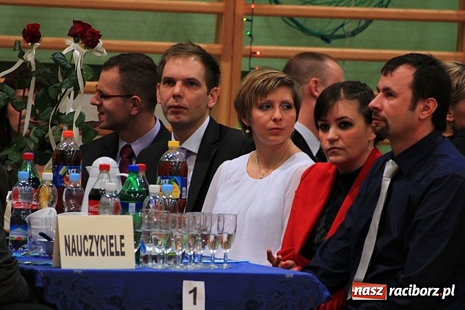 Zdjęcie w galerii na portalu naszraciborz.pl: Ekonomik rozpoczął dziś sezon studniówkowy wiadomości z regionu