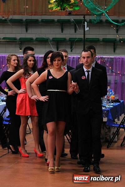 Zdjęcie w galerii na portalu naszraciborz.pl: Ekonomik rozpoczął dziś sezon studniówkowy wiadomości z regionu