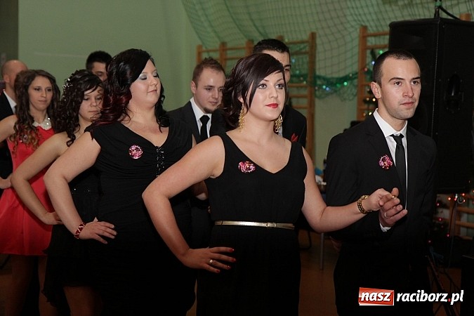 Zdjęcie w galerii na portalu naszraciborz.pl: Ekonomik rozpoczął dziś sezon studniówkowy wiadomości z regionu