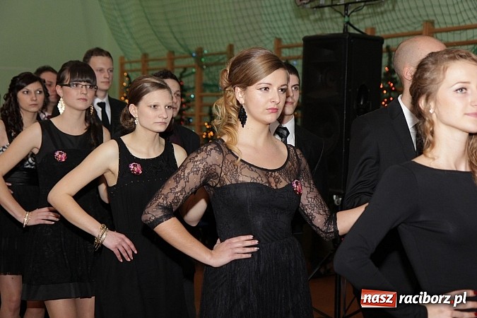 Zdjęcie w galerii na portalu naszraciborz.pl: Ekonomik rozpoczął dziś sezon studniówkowy wiadomości z regionu