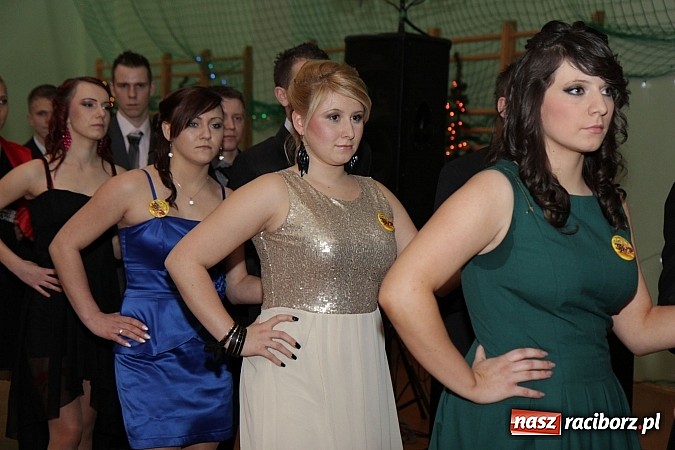 Zdjęcie w galerii na portalu naszraciborz.pl: Ekonomik rozpoczął dziś sezon studniówkowy wiadomości z regionu