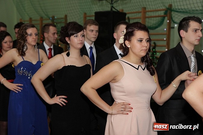 Zdjęcie w galerii na portalu naszraciborz.pl: Ekonomik rozpoczął dziś sezon studniówkowy wiadomości z regionu