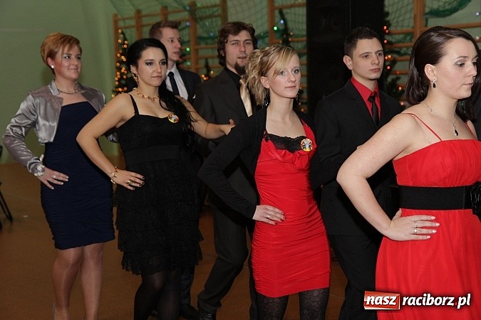 Zdjęcie w galerii na portalu naszraciborz.pl: Ekonomik rozpoczął dziś sezon studniówkowy wiadomości z regionu