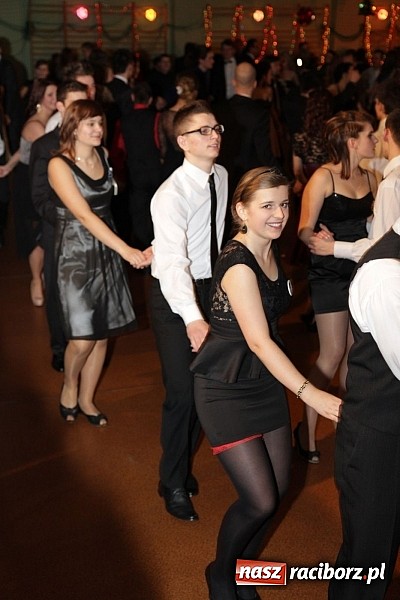 Zdjęcie w galerii na portalu naszraciborz.pl: Ekonomik rozpoczął dziś sezon studniówkowy wiadomości z regionu