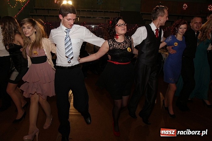 Zdjęcie w galerii na portalu naszraciborz.pl: Ekonomik rozpoczął dziś sezon studniówkowy wiadomości z regionu