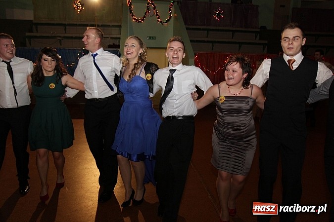 Zdjęcie w galerii na portalu naszraciborz.pl: Ekonomik rozpoczął dziś sezon studniówkowy wiadomości z regionu