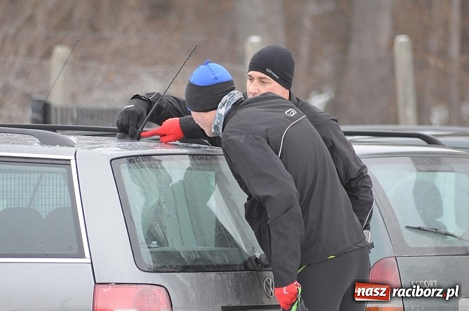 Zdjęcie w galerii na portalu naszraciborz.pl: Zima biegaczom niestraszna. I Cross po Ziemi Pietrowickiej wiadomości z regionu