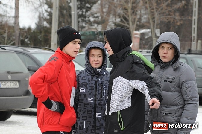 Zdjęcie w galerii na portalu naszraciborz.pl: Zima biegaczom niestraszna. I Cross po Ziemi Pietrowickiej wiadomości z regionu