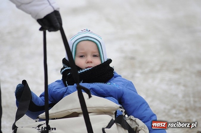 Zdjęcie w galerii na portalu naszraciborz.pl: Zima biegaczom niestraszna. I Cross po Ziemi Pietrowickiej wiadomości z regionu