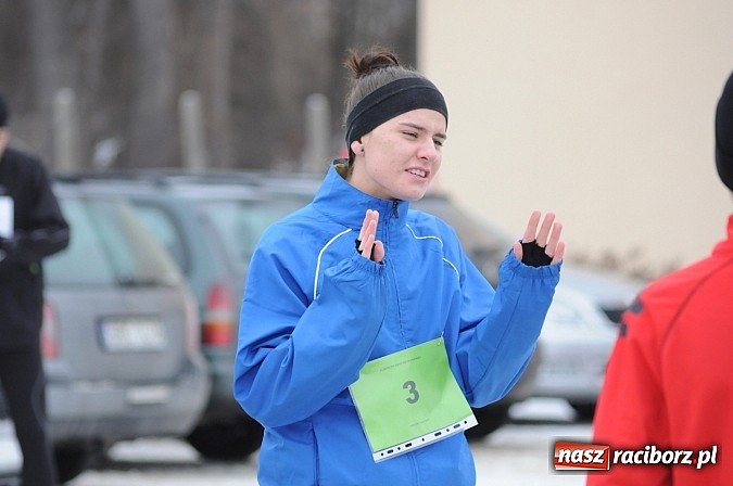 Zdjęcie w galerii na portalu naszraciborz.pl: Zima biegaczom niestraszna. I Cross po Ziemi Pietrowickiej wiadomości z regionu