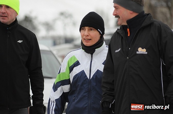 Zdjęcie w galerii na portalu naszraciborz.pl: Zima biegaczom niestraszna. I Cross po Ziemi Pietrowickiej wiadomości z regionu
