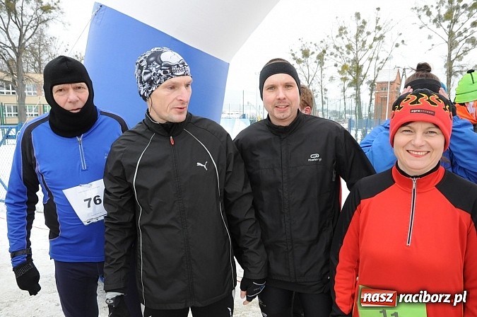 Zdjęcie w galerii na portalu naszraciborz.pl: Zima biegaczom niestraszna. I Cross po Ziemi Pietrowickiej wiadomości z regionu