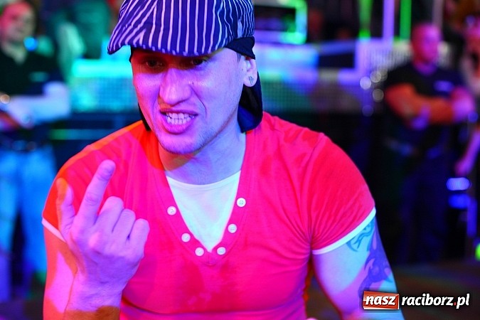 Zdjęcie w galerii na portalu naszraciborz.pl: Ona tańczy dla mnie..., czyli Weekend w Clubie Magic w Krzyżanowicach wiadomości z regionu