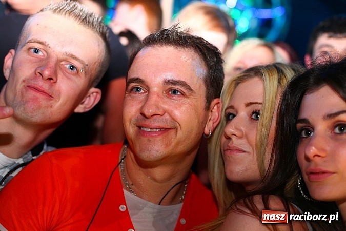 Zdjęcie w galerii na portalu naszraciborz.pl: Ona tańczy dla mnie..., czyli Weekend w Clubie Magic w Krzyżanowicach wiadomości z regionu