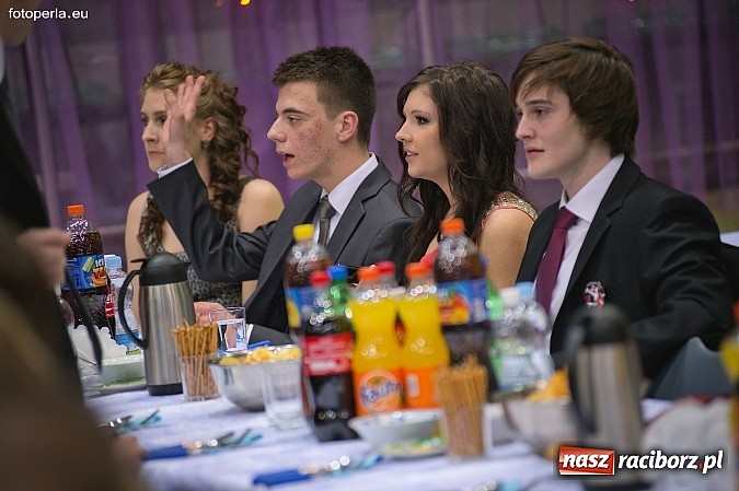 Zdjęcie w galerii na portalu naszraciborz.pl: Maturzyści I LO bawili się w Arenie Rafako wiadomości z regionu