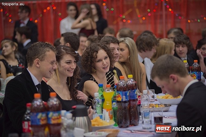 Zdjęcie w galerii na portalu naszraciborz.pl: Maturzyści I LO bawili się w Arenie Rafako wiadomości z regionu