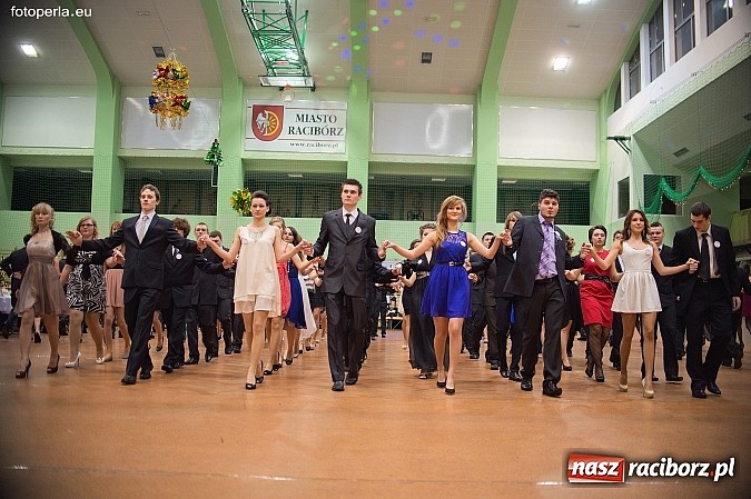 Zdjęcie w galerii na portalu naszraciborz.pl: Maturzyści I LO bawili się w Arenie Rafako wiadomości z regionu