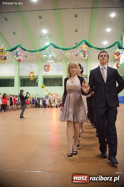 Zdjęcie w galerii na portalu naszraciborz.pl: Maturzyści I LO bawili się w Arenie Rafako wiadomości z regionu