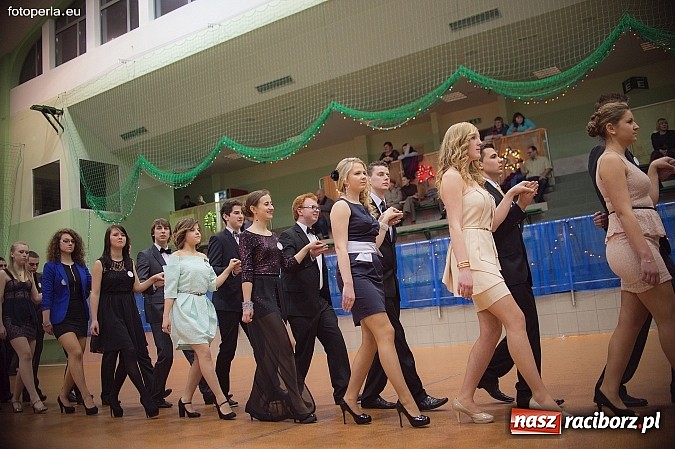 Zdjęcie w galerii na portalu naszraciborz.pl: Maturzyści I LO bawili się w Arenie Rafako wiadomości z regionu