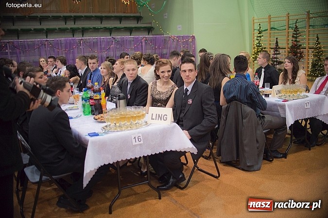 Zdjęcie w galerii na portalu naszraciborz.pl: Maturzyści I LO bawili się w Arenie Rafako wiadomości z regionu