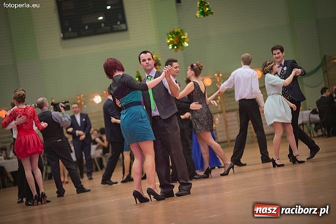 Zdjęcie w galerii na portalu naszraciborz.pl: Maturzyści I LO bawili się w Arenie Rafako wiadomości z regionu