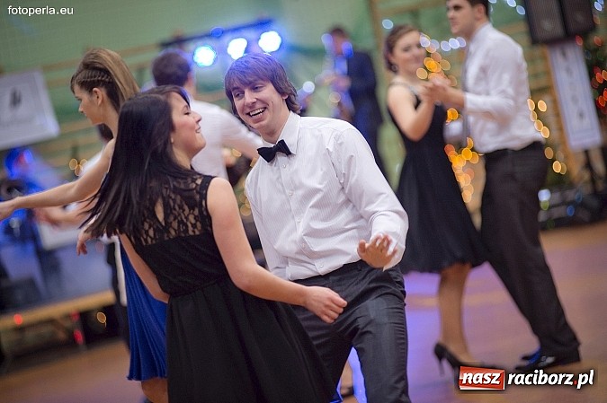 Zdjęcie w galerii na portalu naszraciborz.pl: Maturzyści I LO bawili się w Arenie Rafako wiadomości z regionu